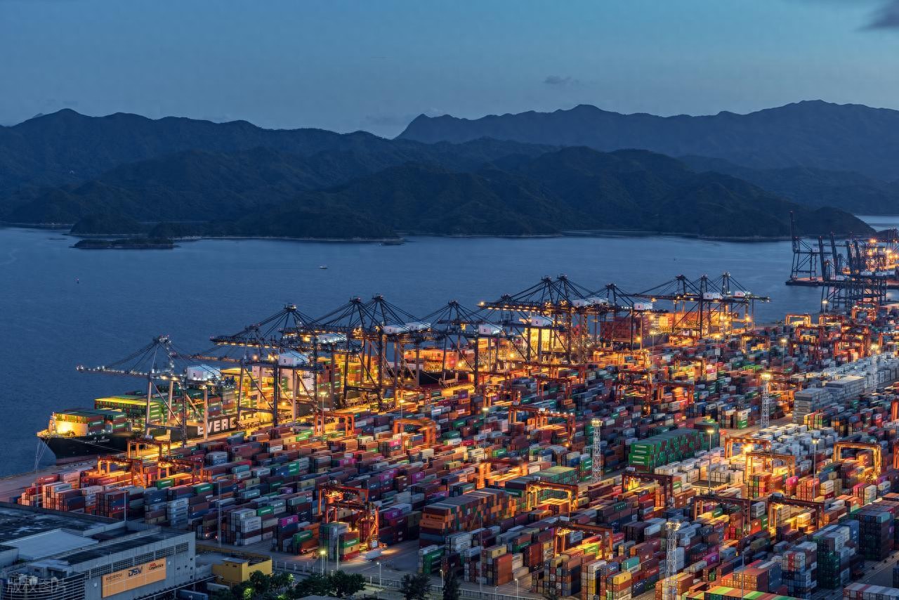 深圳国企港口板块分析_港口股市盈率_盐田港低估值高股息投资价值