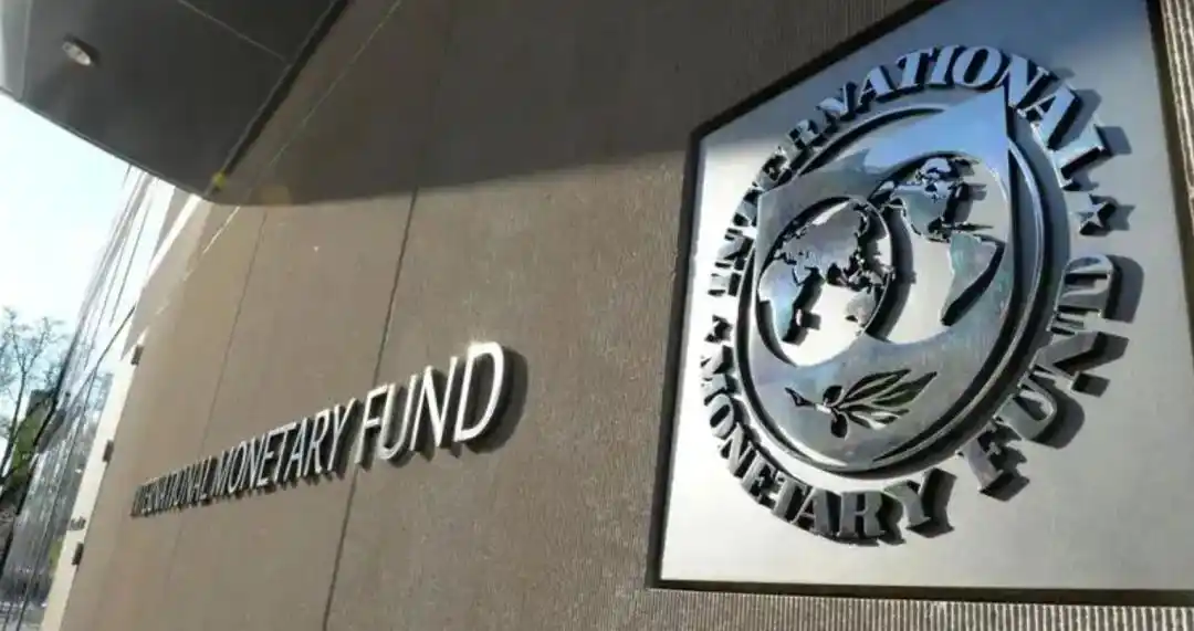 布雷顿森林体系诞生背景_二战后的汇率决定理论_英美两国方案博弈